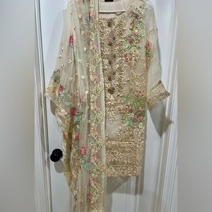 Pakistani brand Agha Noor formal 2 piece